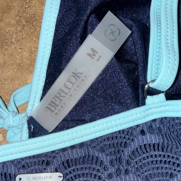 Berlook NWT medium And XL Blue V Neck Tie One-Piece Swimsuit - Picture 4 of 5